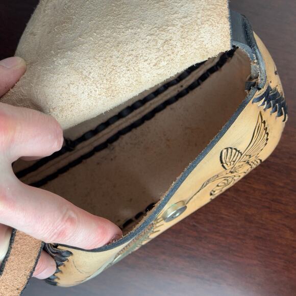 J831 - Mexican Hummingbird Hand Tooled Leather Purse - Picture 13 of 13